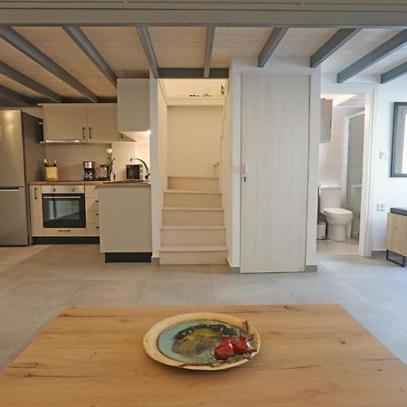 Modern Loft Syros Lägenhet Ermoupoli Exteriör bild