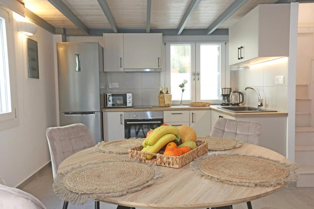 Modern Loft Syros Lägenhet Ermoupoli Exteriör bild